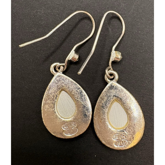 Vintage Avon Yellow Iridescent Teardrop Dangle Earrings Crystal Silver Tone - Picture 5 of 6